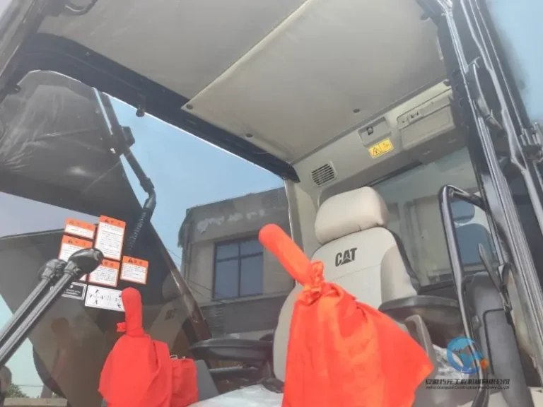 2020-Used-Excavator-Caterpillar-320D2-10