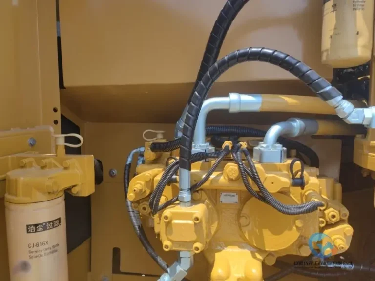 2020-Used-Excavator-Caterpillar-320D2-11