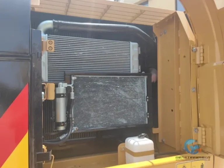 2020-Used-Excavator-Caterpillar-320D2-16