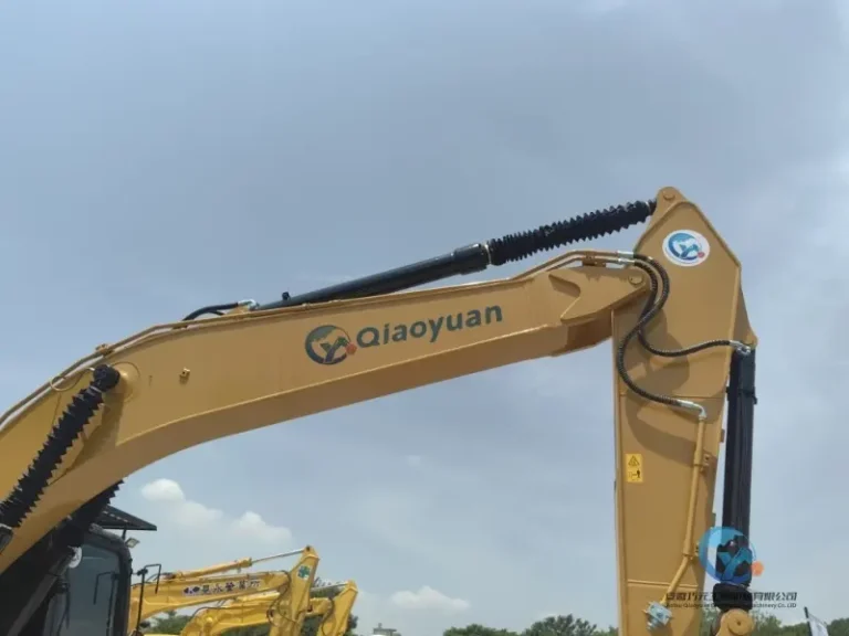 2020-Used-Excavator-Caterpillar-320D2-21