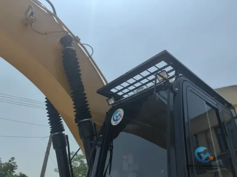 2020-Used-Excavator-Caterpillar-320D2-22