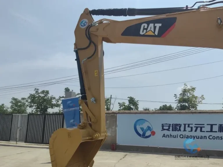 2020-Used-Excavator-Caterpillar-320D2-25