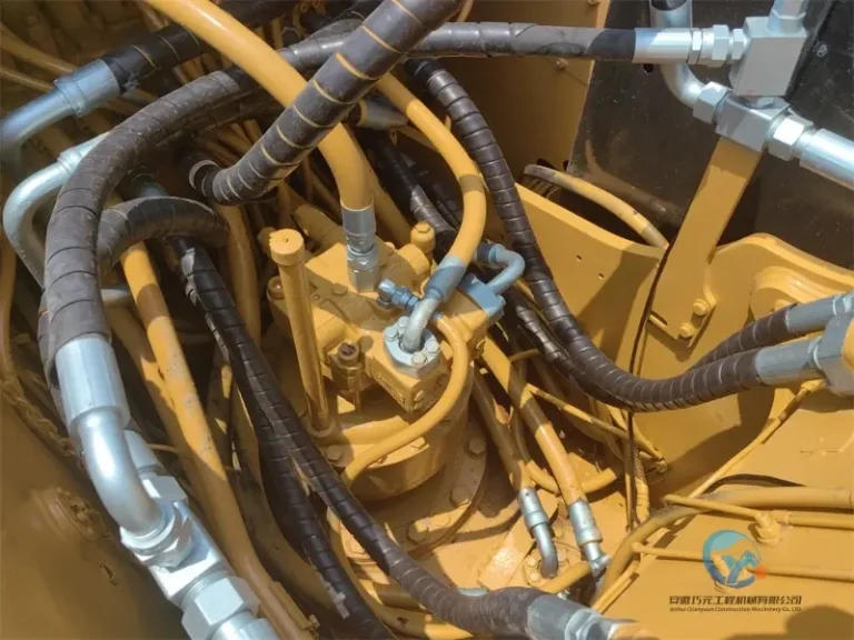 2020-Used-Excavator-Caterpillar-320D2-26