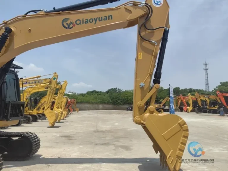 2020-Used-Excavator-Caterpillar-320D2-3