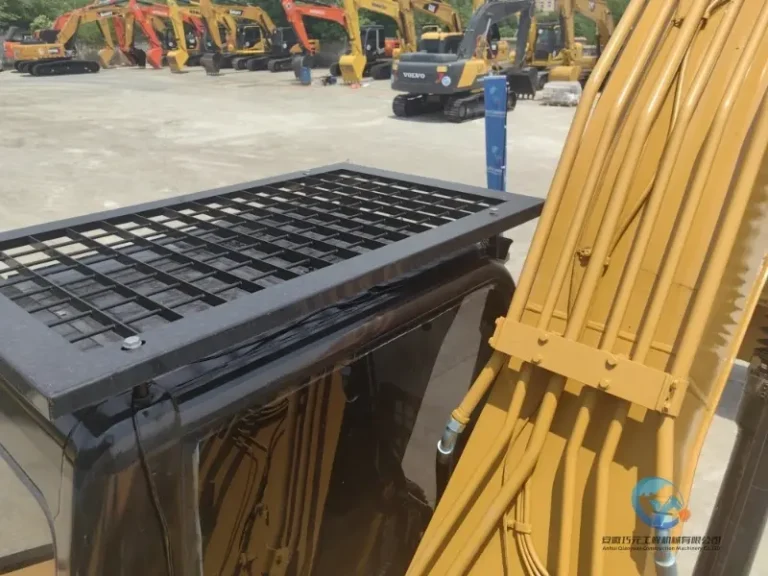 2020-Used-Excavator-Caterpillar-320D2-5