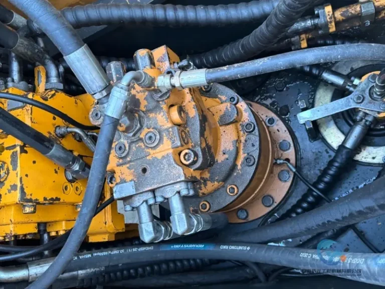 2020-Used-Excavator-Hyundai-220LC-9S-13