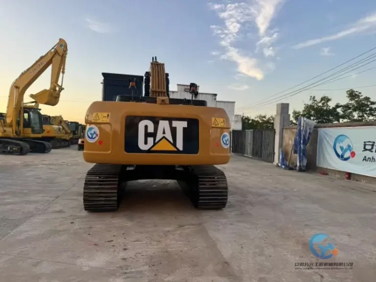 2021-Used-Excavator-Caterpillar-320D2-16