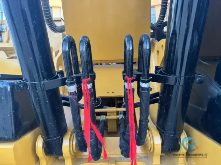 2021-Used-Excavator-Caterpillar-320D2-17