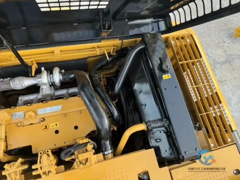 2021-Used-Excavator-Caterpillar-320D2-21