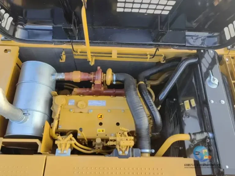 2022-Used-Excavator-Caterpillar-320D2-17