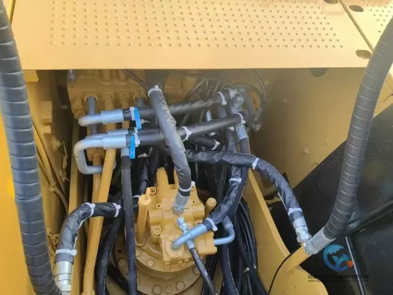 2022-Used-Excavator-Caterpillar-320D2-7