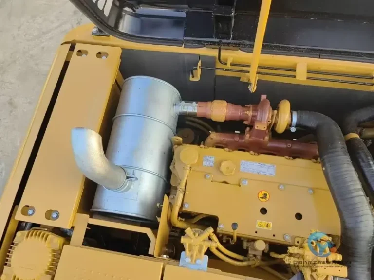 2022-Used-Excavator-Caterpillar-320D2-8