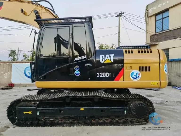 2022-Used-Excavator-Caterpillar-320D2L-17