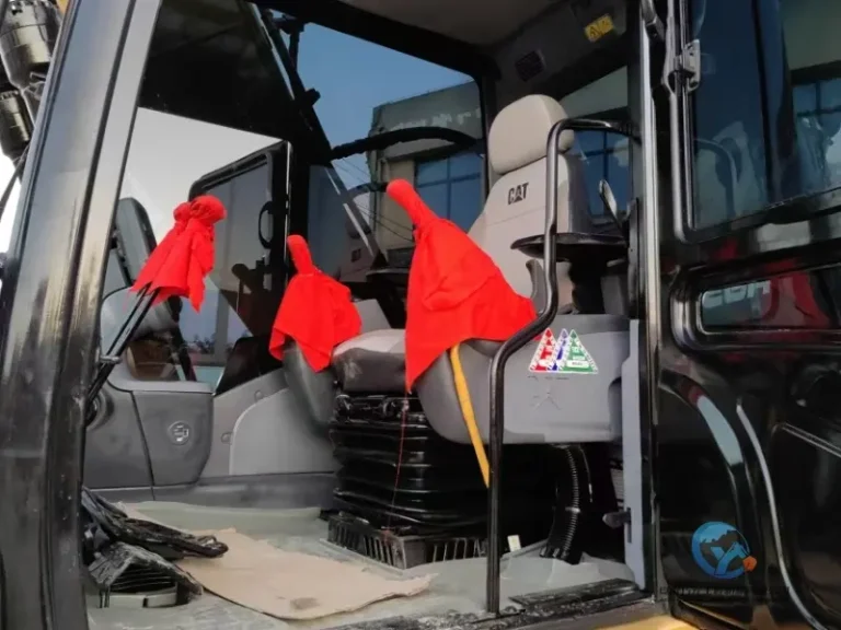 2022-Used-Excavator-Caterpillar-320D2L-22