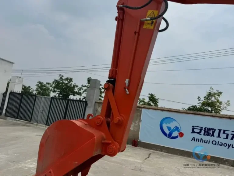 2022-Used-Excavator-Hitachi-200-14