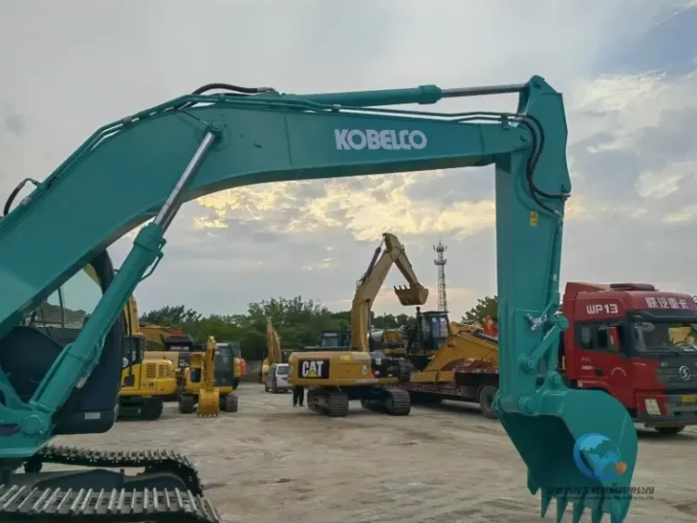 2022-Used-Excavator-Kobelco-SK200-18