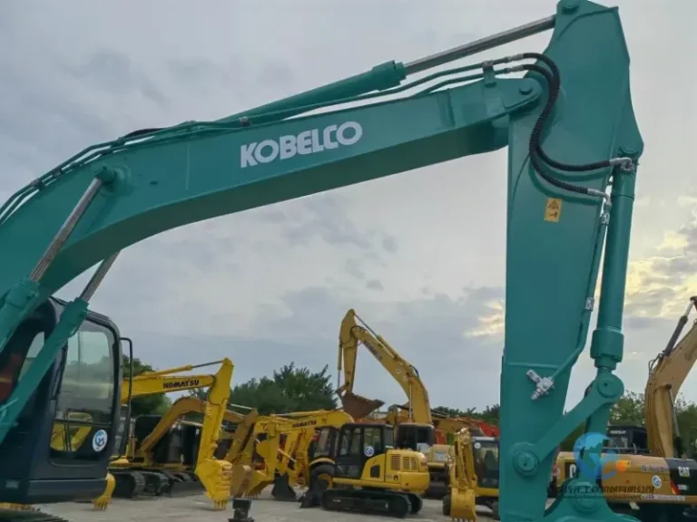 2022-Used-Excavator-Kobelco-SK200-26