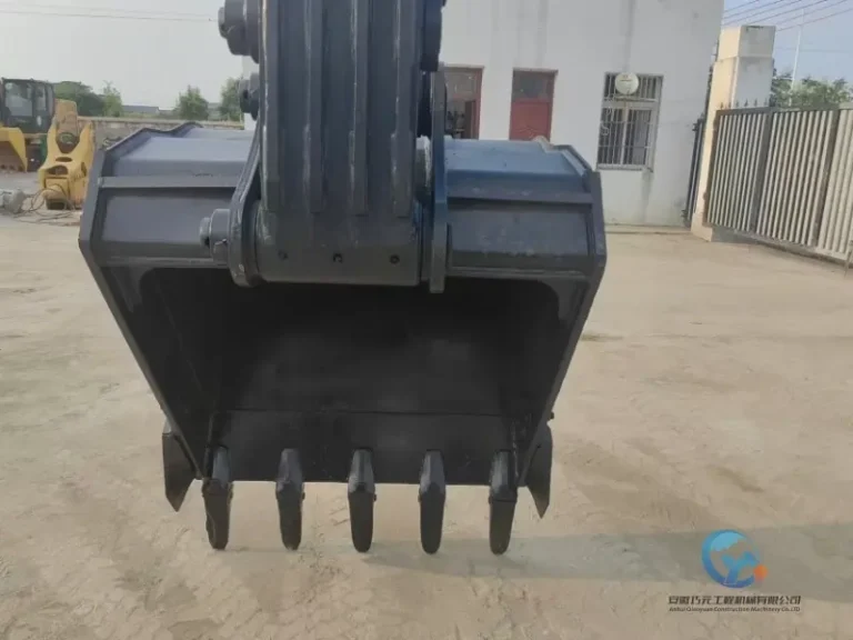 2022-Used-Excavator-Volvo-EC210D-12