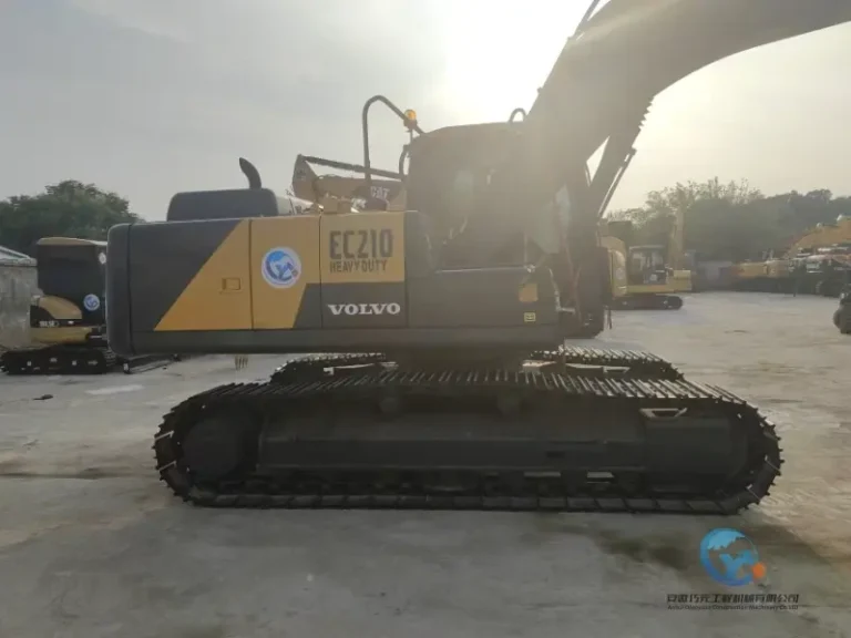 2022-Used-Excavator-Volvo-EC210D-14