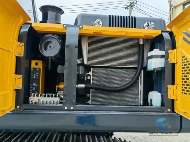 2023-Used-Excavator-Hyundai-220LC-9S-23