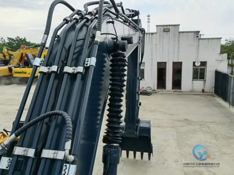 2023-Used-Excavator-Hyundai-220LC-9S-7