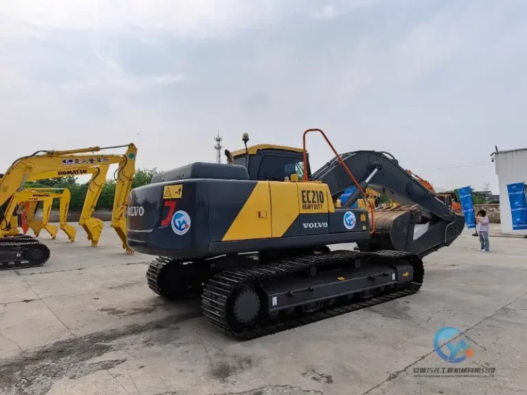 2023-Used-Excavator-Volvo-EC210D-37