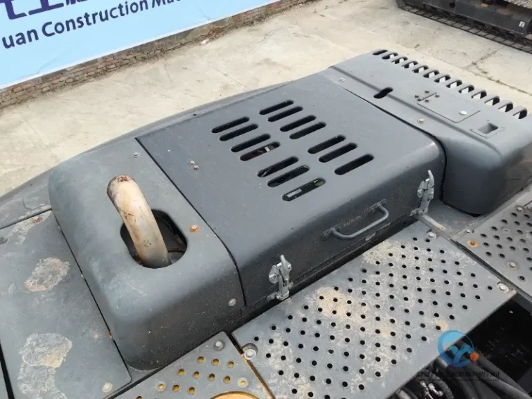 2023-Used-Excavator-Volvo-EC210D-40