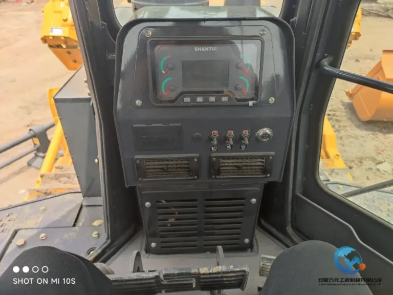 Used-Bulldozer-SHANTUI-SD227