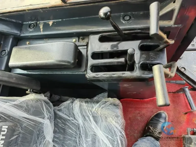 Used-Bulldozer-SHANTUI-SD32-19