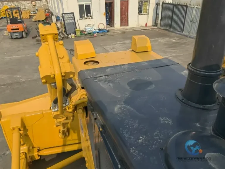 Used-Bulldozer-SHANTUI-SD32-2