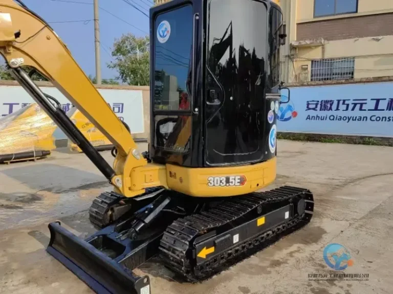 Used-Excavator-Caterpillar-303.5E-10