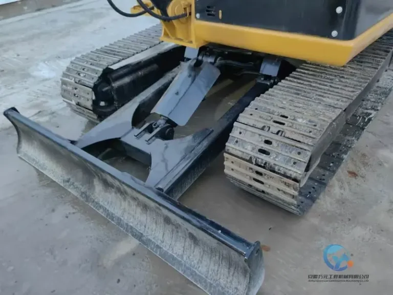 Used-Excavator-Caterpillar-303.5E2-1