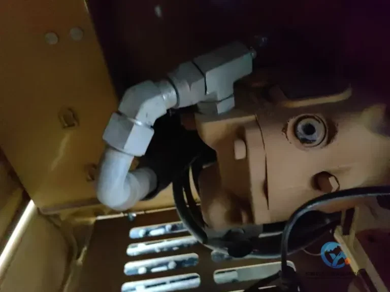 Used-Excavator-Caterpillar-303.5E2-13