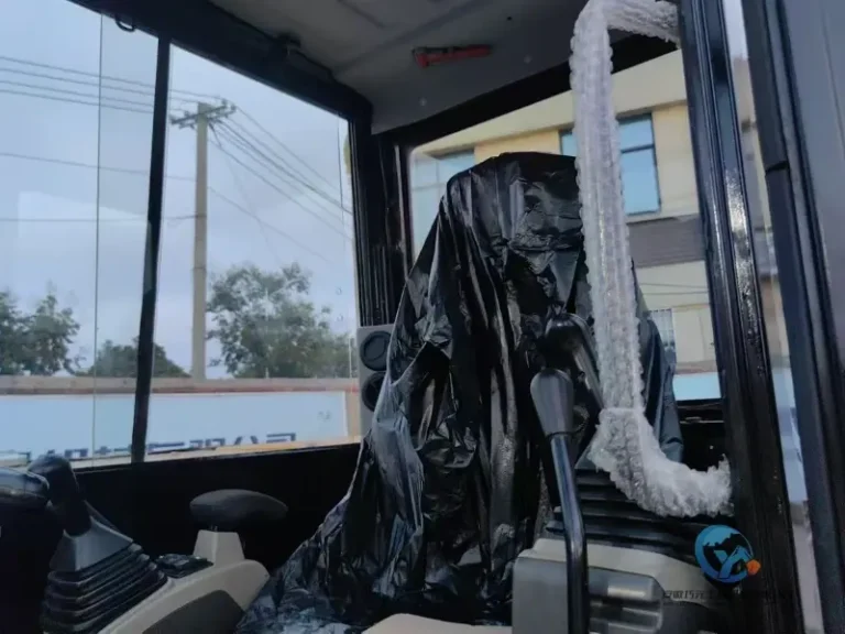 Used-Excavator-Caterpillar-303.5E2-2