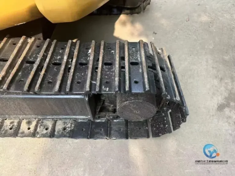 Used-Excavator-Caterpillar-303CR10_W_800px