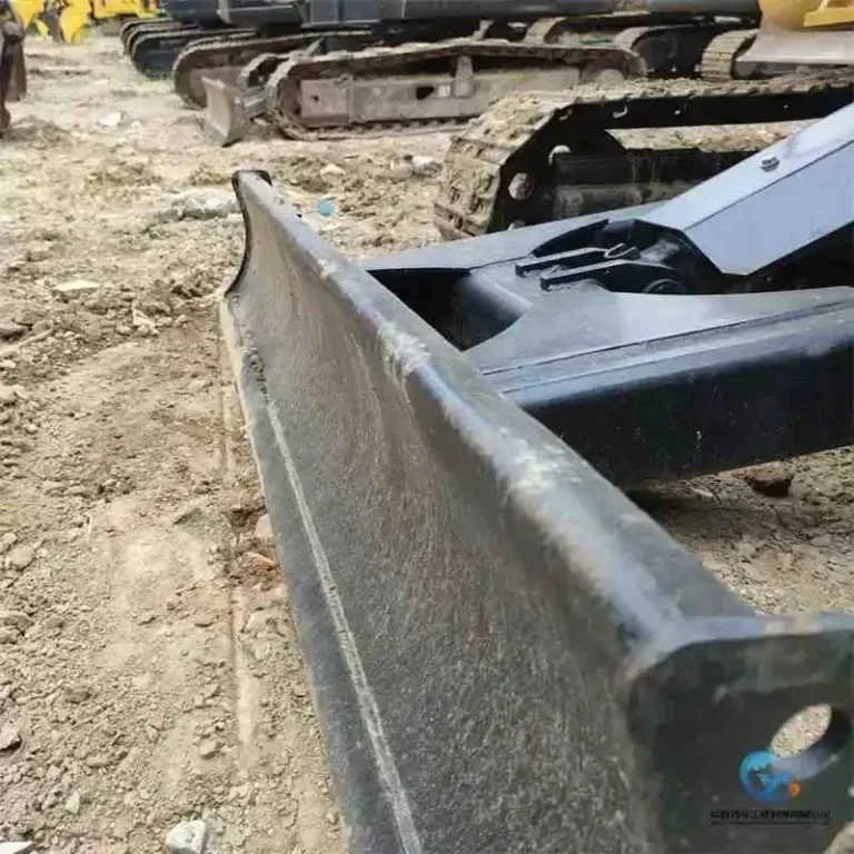 Used-Excavator-Caterpillar-305.5E21