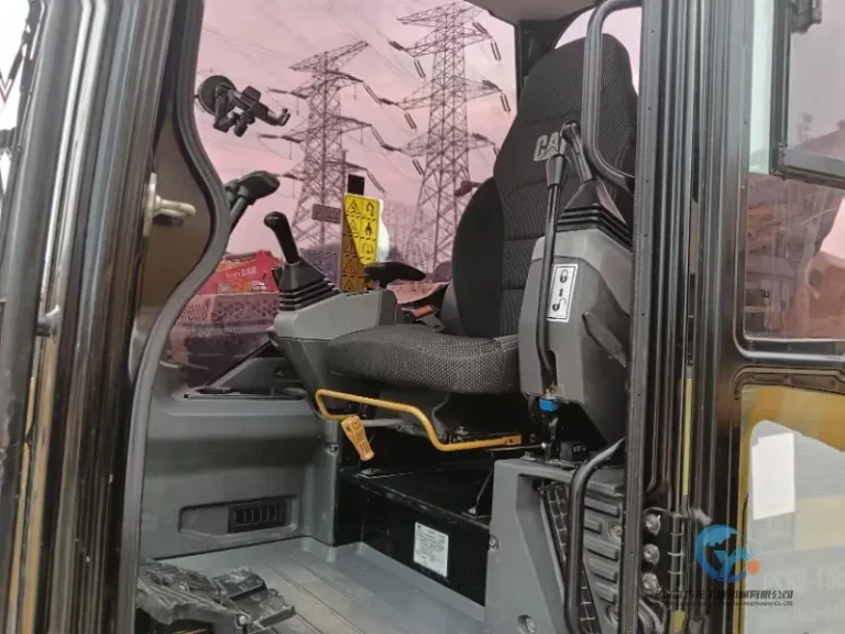 Used-Excavator-Caterpillar-306-18