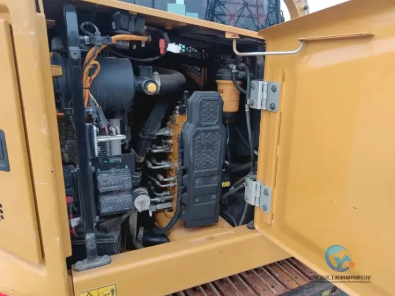 Used-Excavator-Caterpillar-306-6