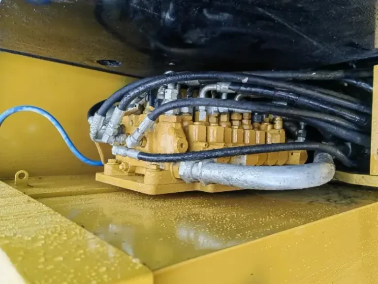 Used-Excavator-Caterpillar-306E23