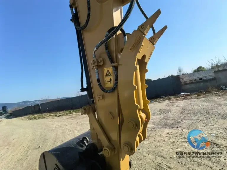 Used-Excavator-Caterpillar-307D31