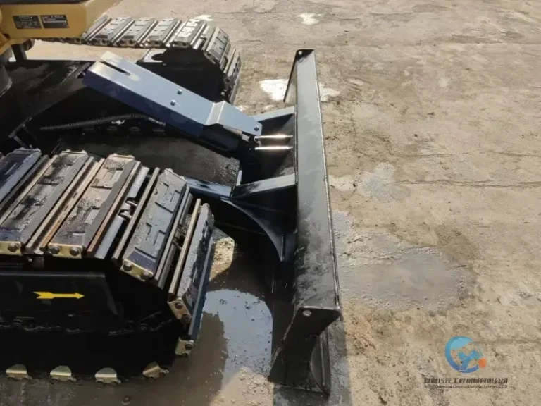 Used-Excavator-Caterpillar-308E2-17