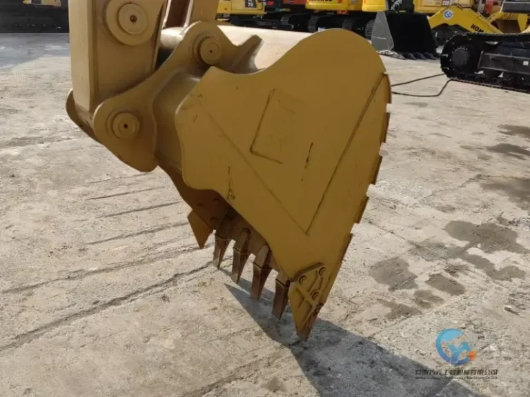 Used-Excavator-Caterpillar-308E2-18