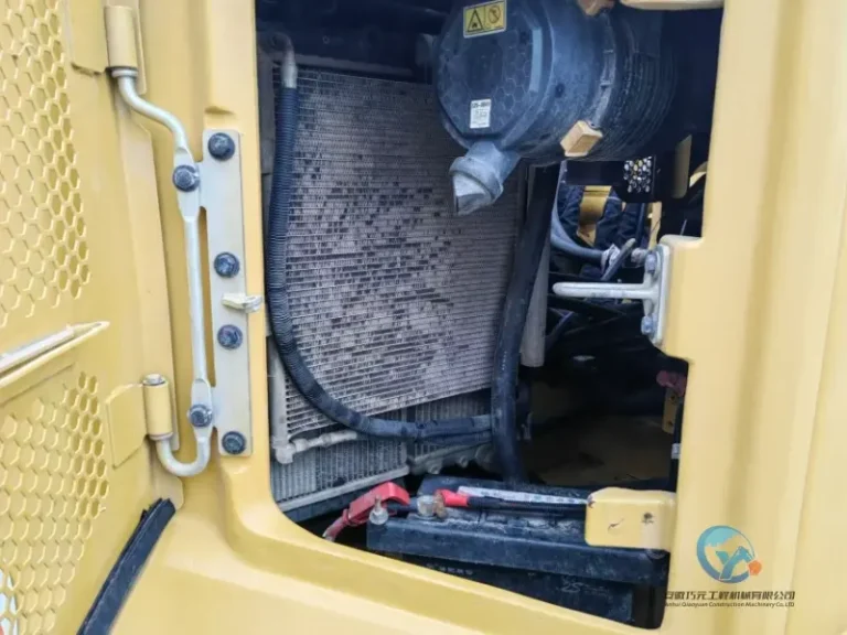 Used-Excavator-Caterpillar-310D-25