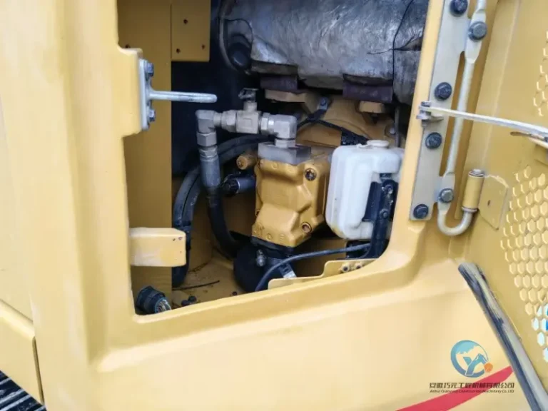 Used-Excavator-Caterpillar-310D-4