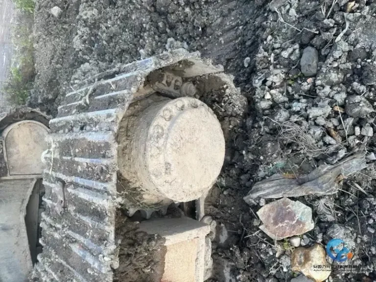 Used-Excavator-Caterpillar-3267