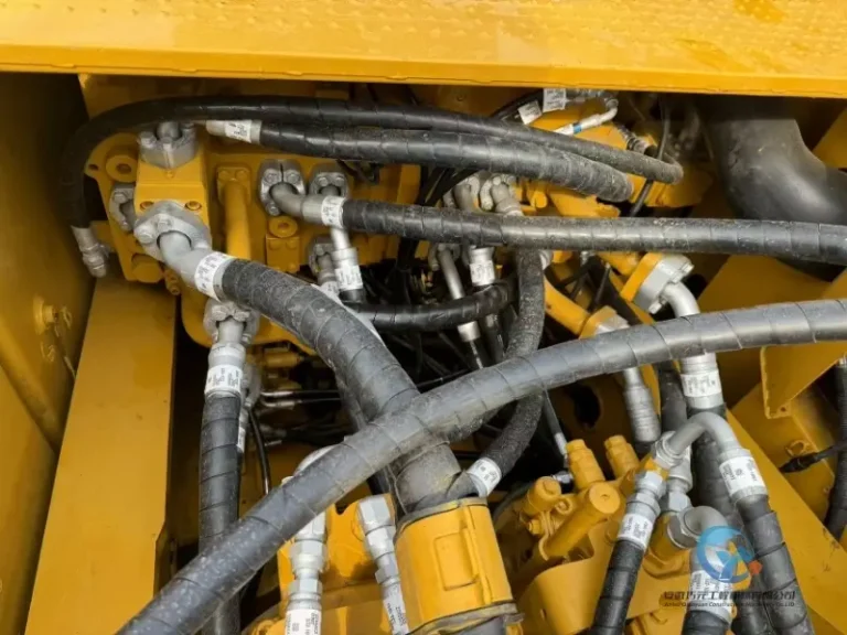 Used-Excavator-Caterpillar-349D-14