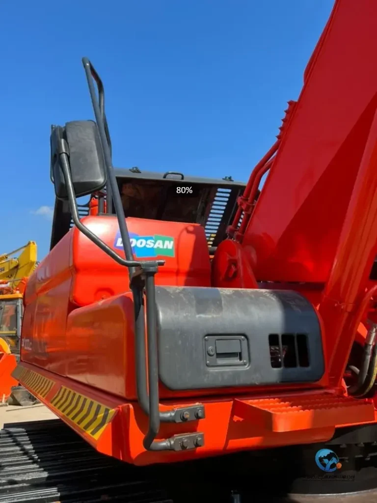 Used-Excavator-DOOSAN-DX300-LC-9C24