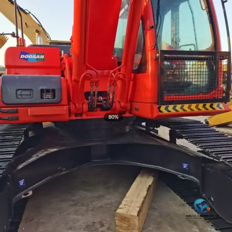 Used-Excavator-DOOSAN-DX300-LC-9C4