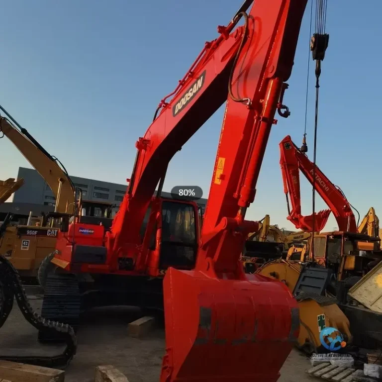 Used-Excavator-DOOSAN-DX300-LC-9C8