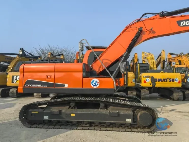 Used-Excavator-Doosan-DX225LC-9C-12